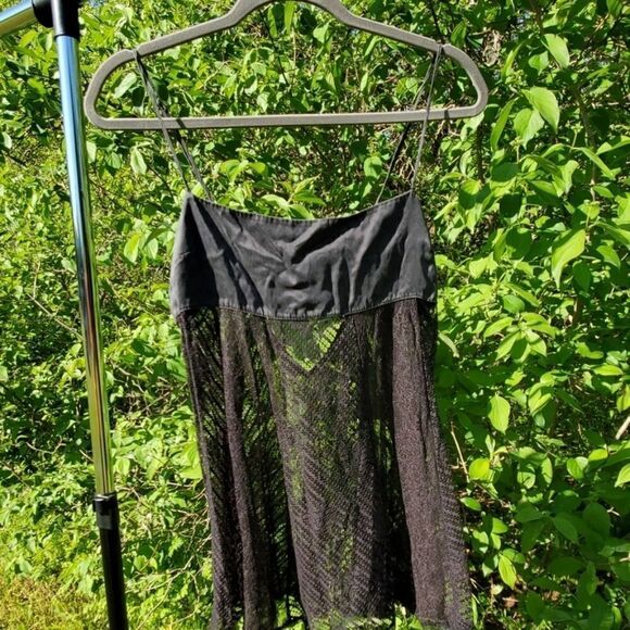 𝅺VICTORIA Secret silk and lace nightie key whole - Picture 1 of 8